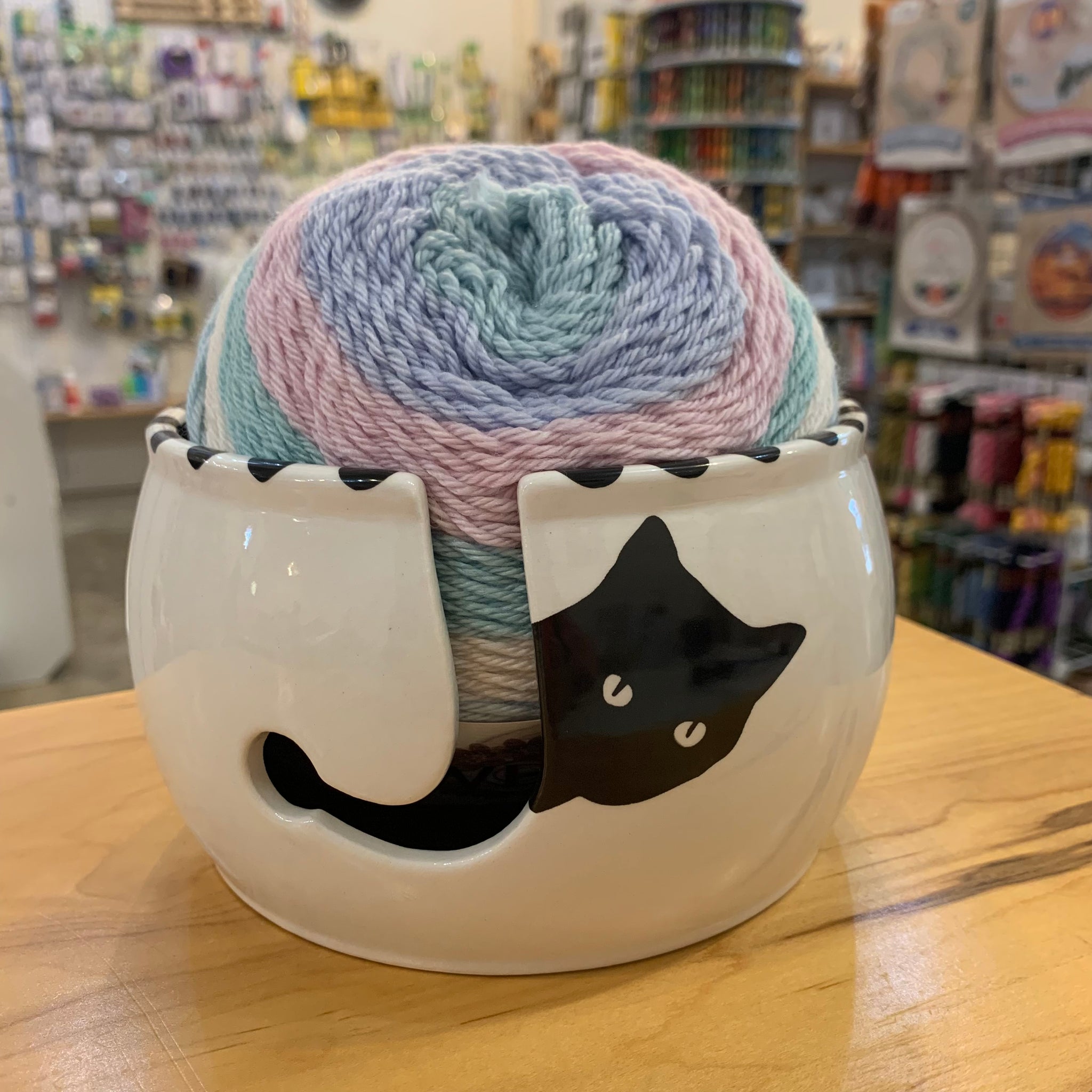 Black Cat Peeping Yarn Bowl – Stitches
